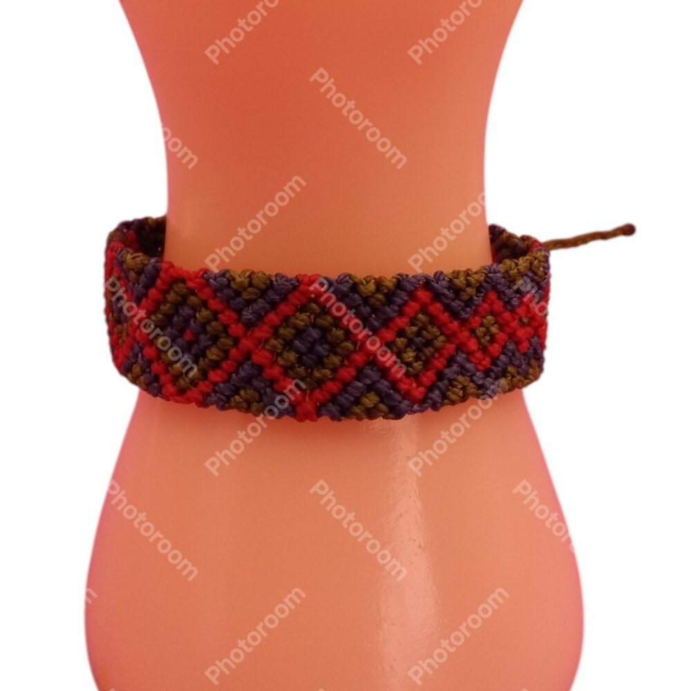 Unisex Woven Macramé Thread Bracelet with Geometric Figures, Andean Crafts